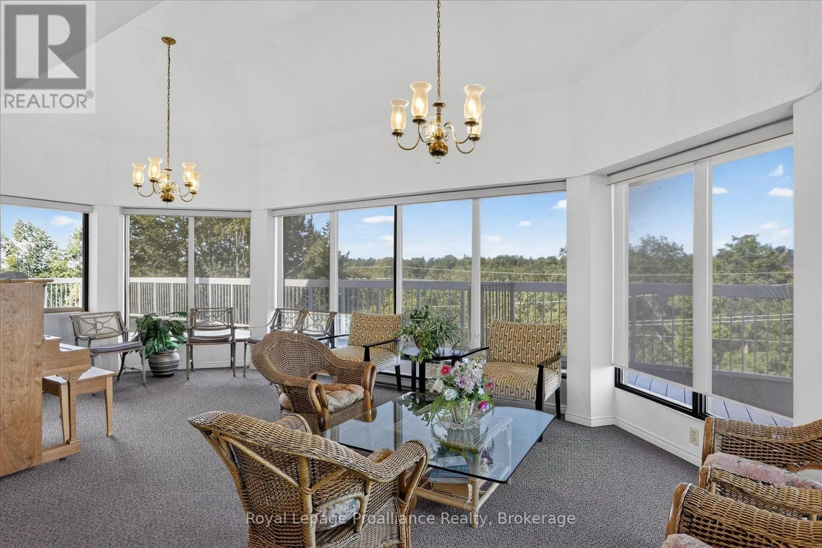 408 - 40 AUBURN STREET #408