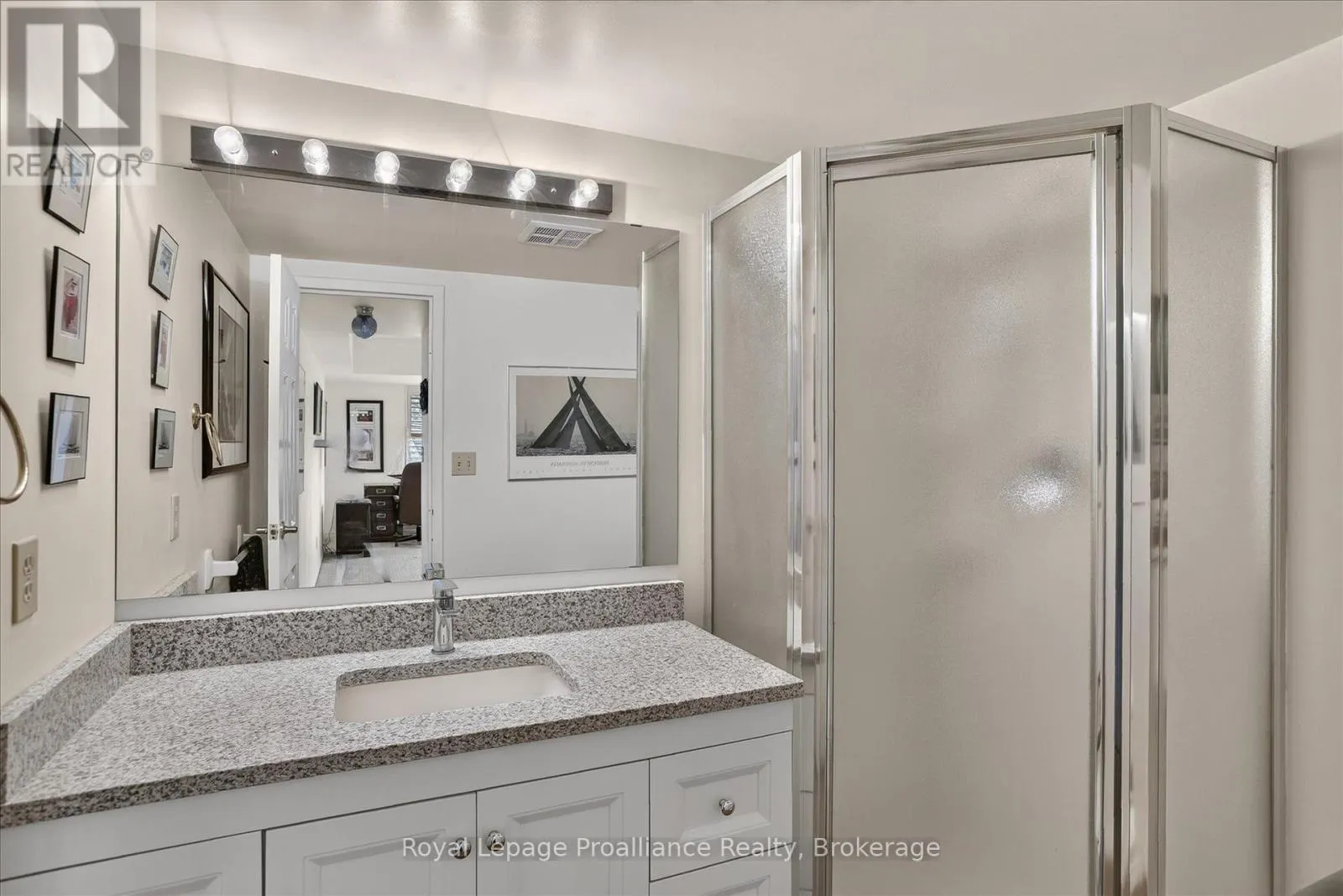 408 - 40 AUBURN STREET #408