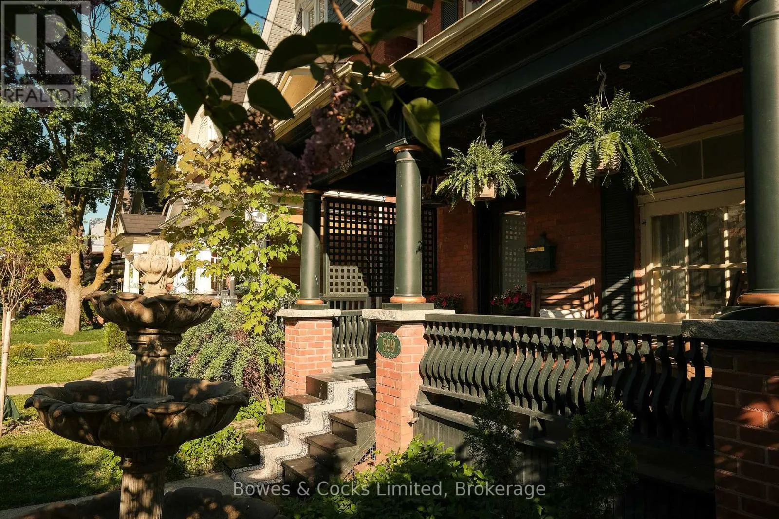 599 GILMOUR STREET