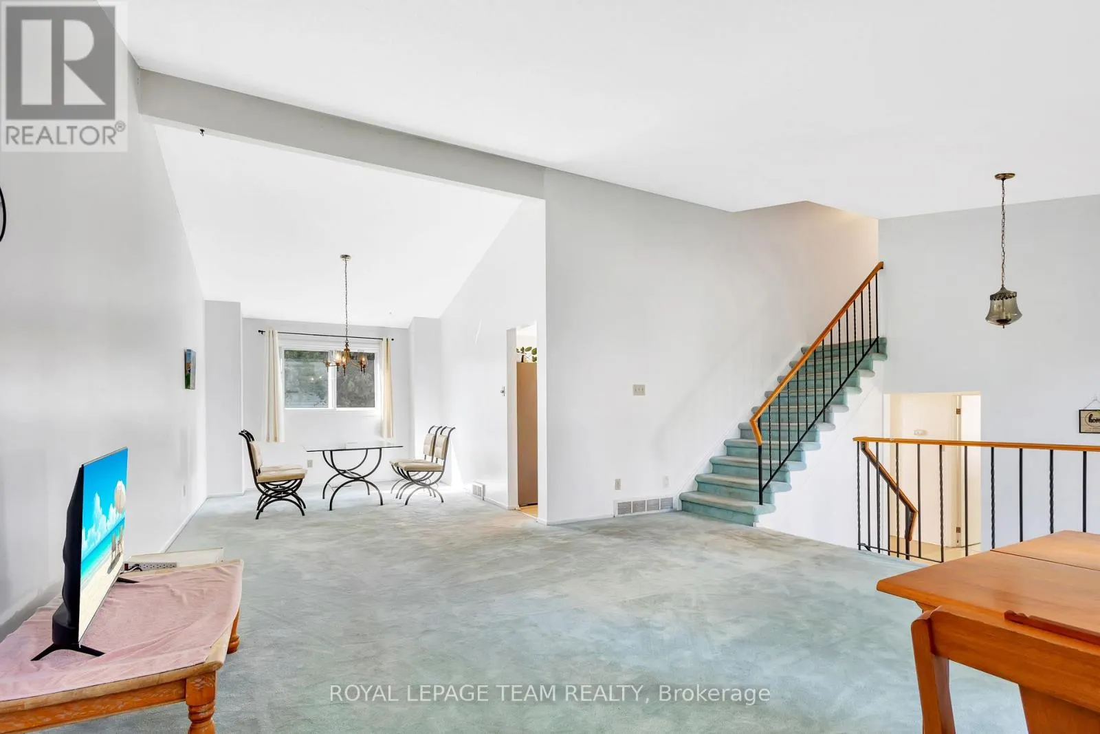 50 EQUESTRIAN DRIVE