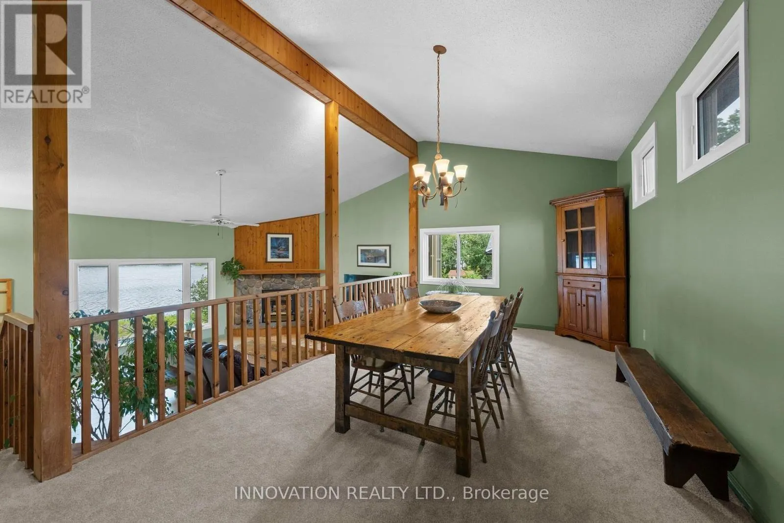 956 BAYVIEW DRIVE