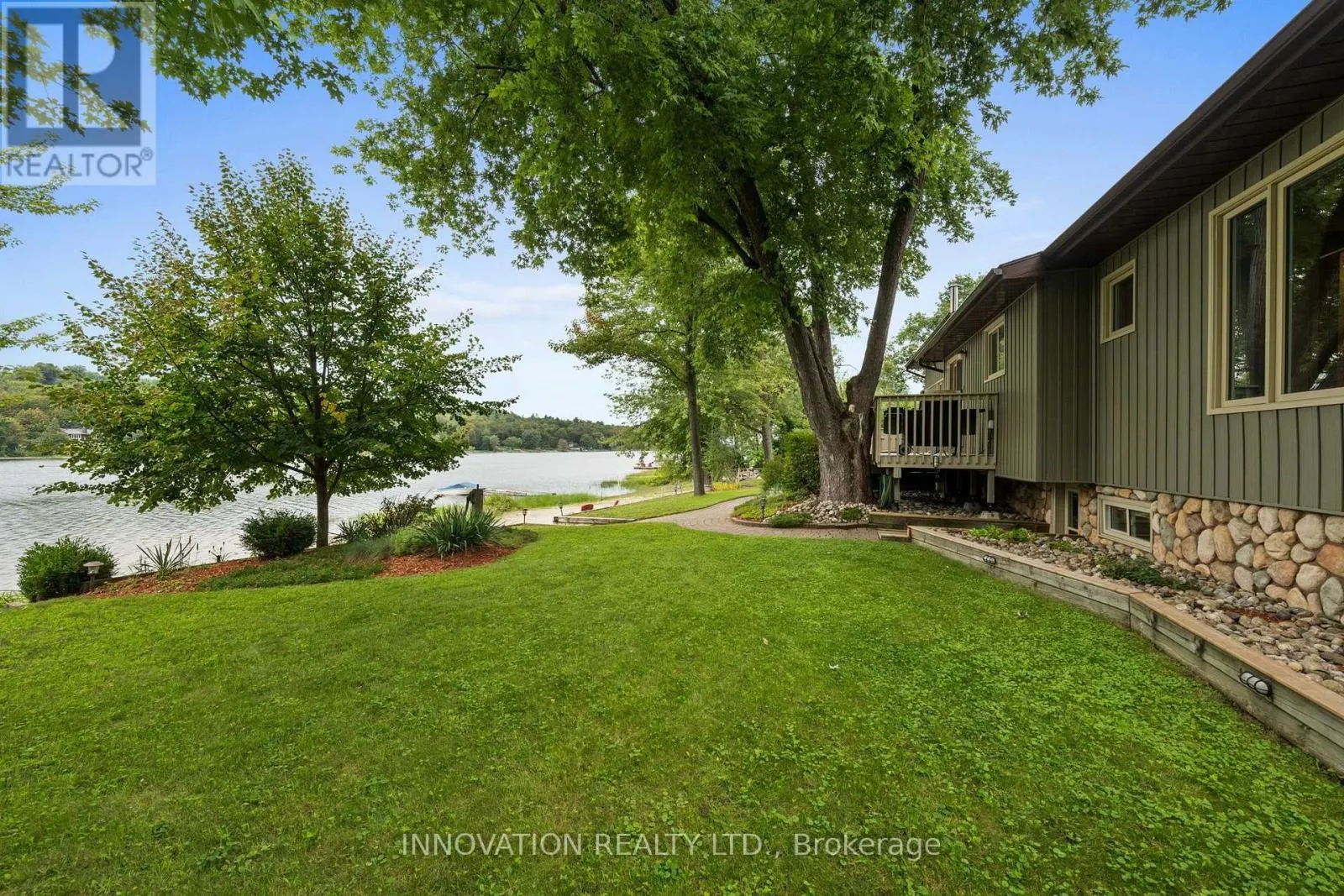 956 BAYVIEW DRIVE