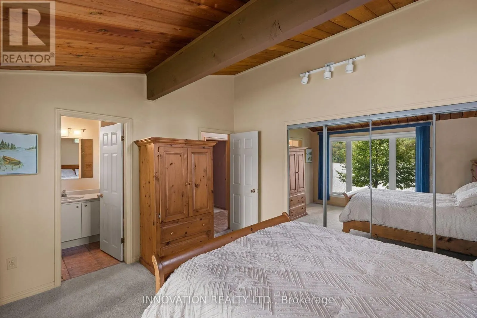 956 BAYVIEW DRIVE