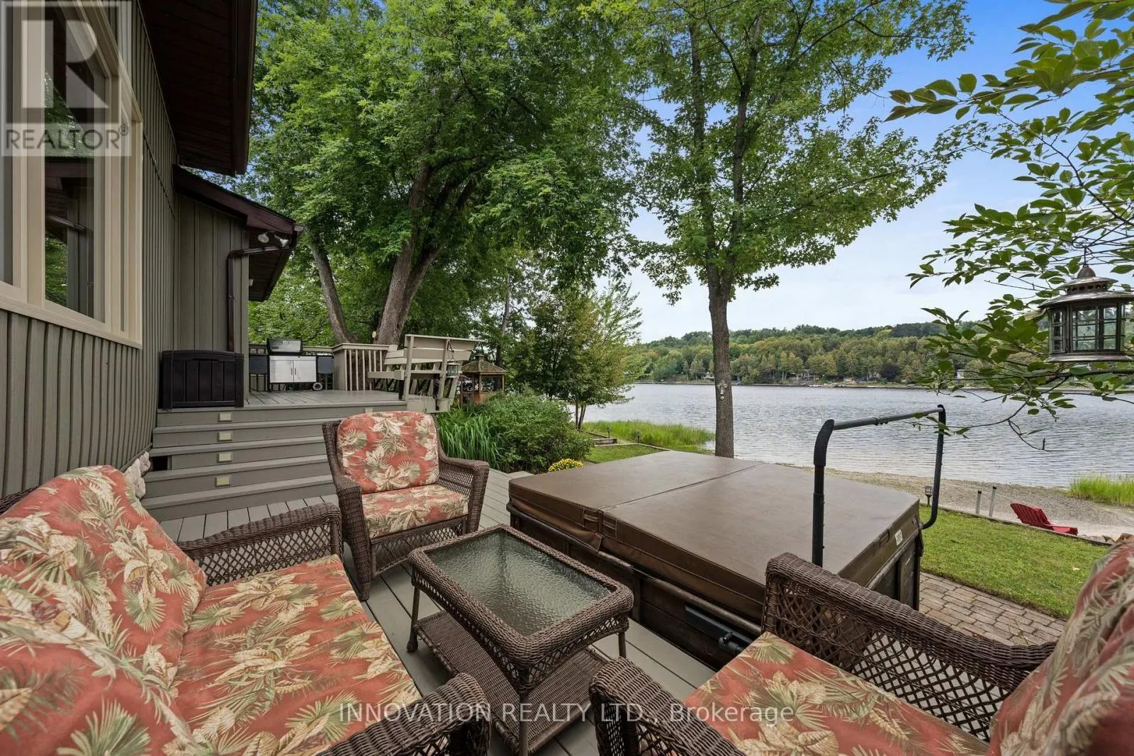 956 BAYVIEW DRIVE