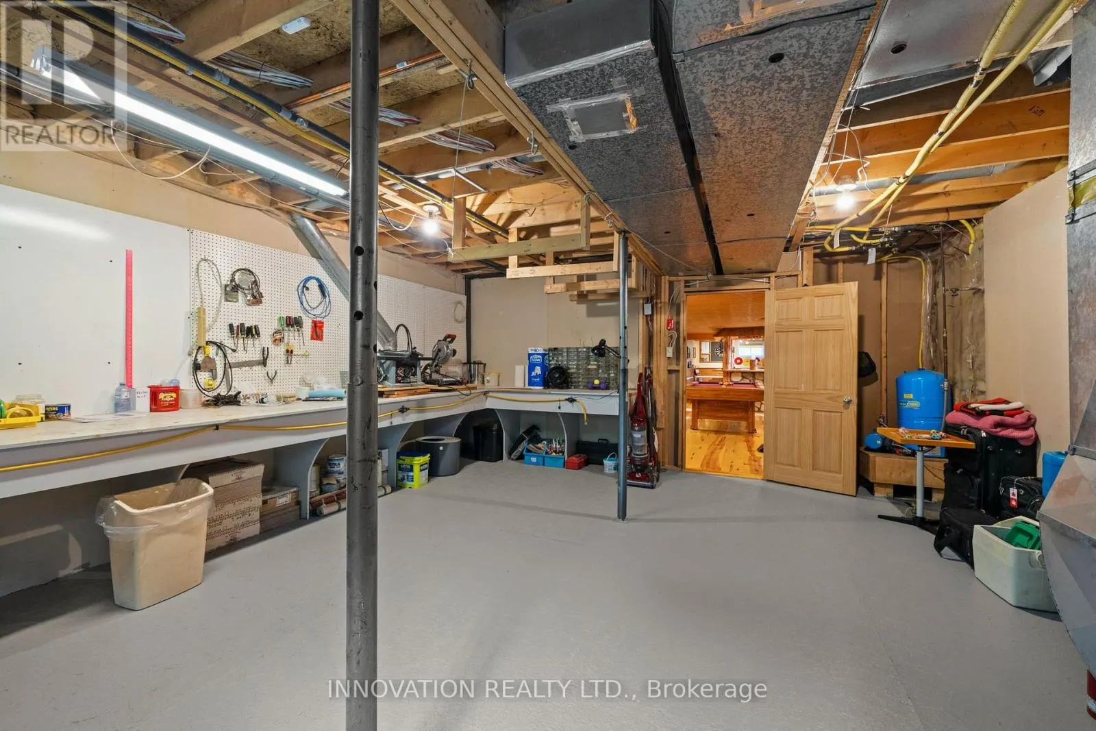 956 BAYVIEW DRIVE