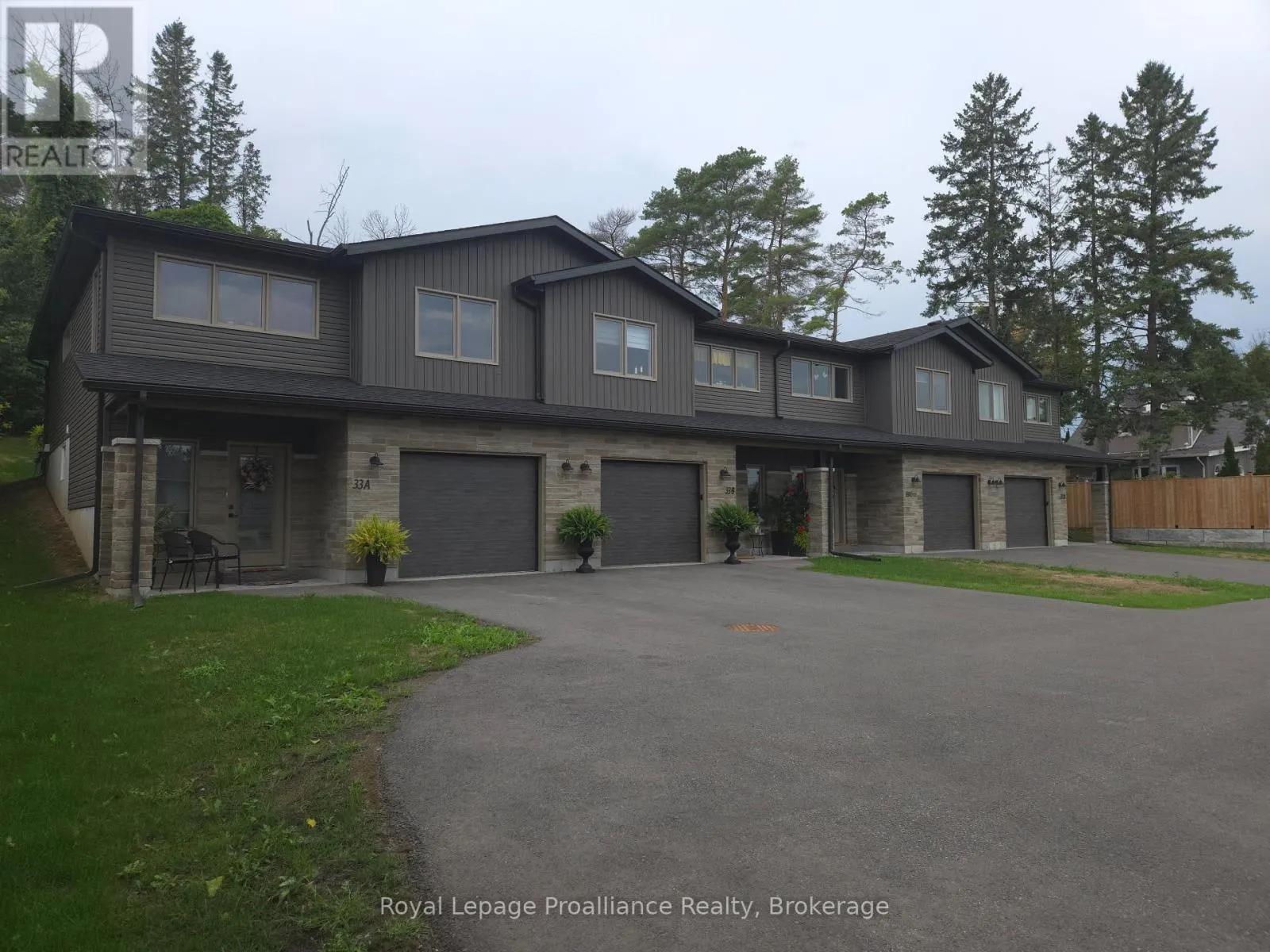 33 HUFFMAN ROAD