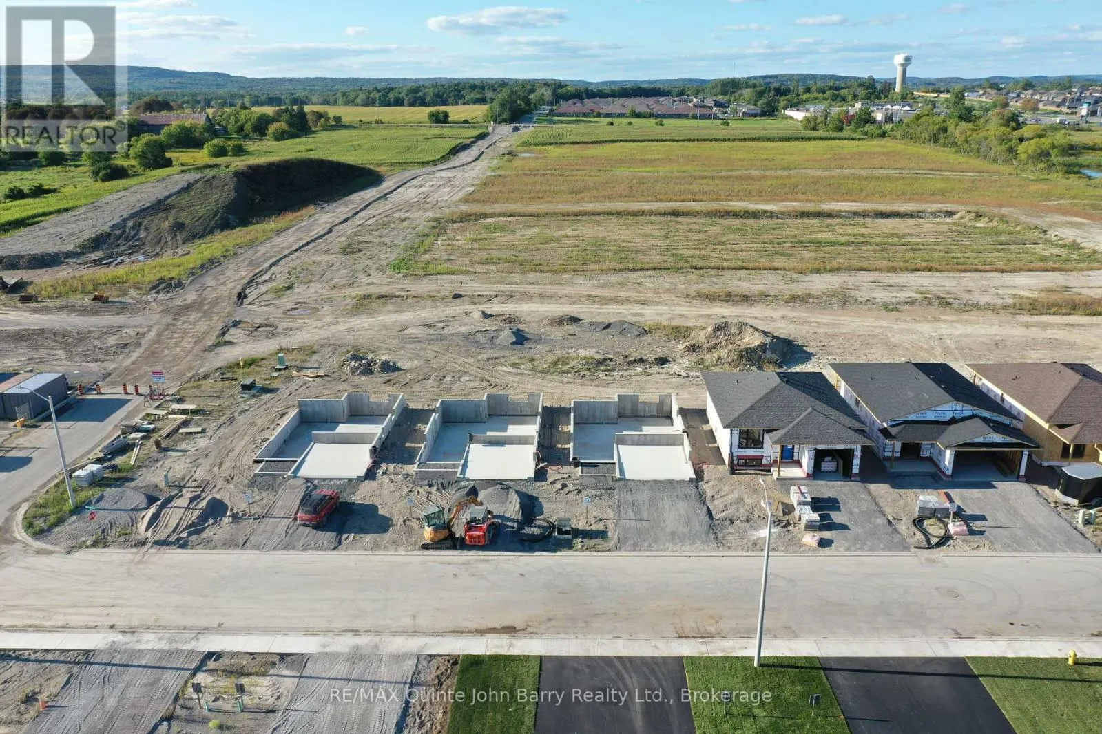 LOT 27 - 54 PARKLAND CIRCLE #Lot 27