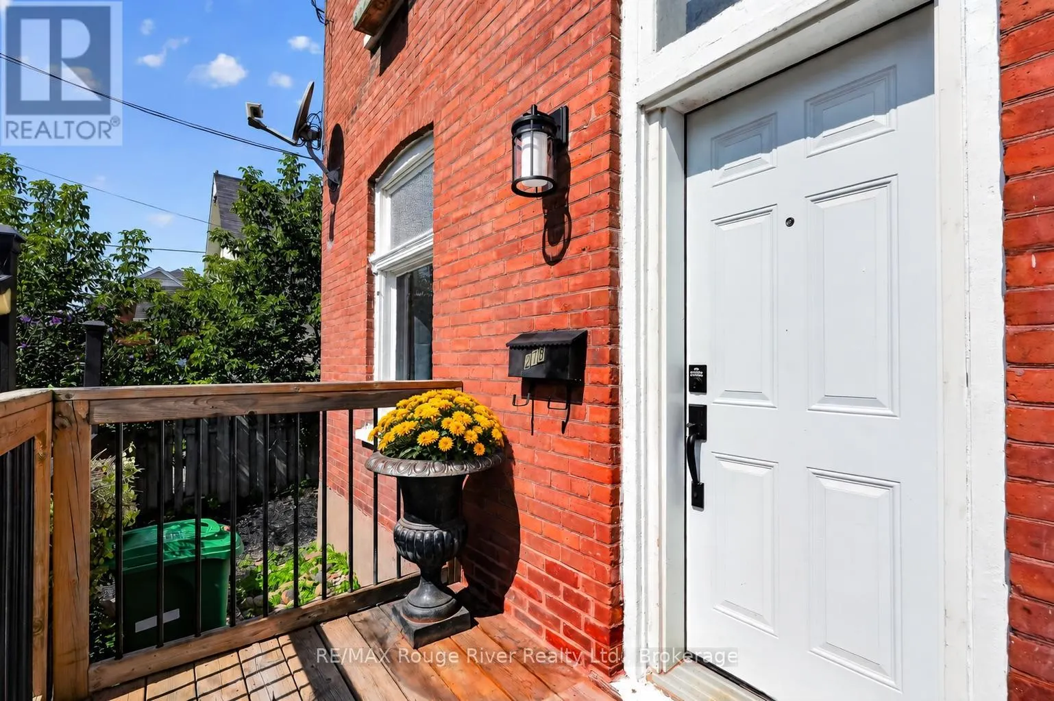 278 DALHOUSIE STREET