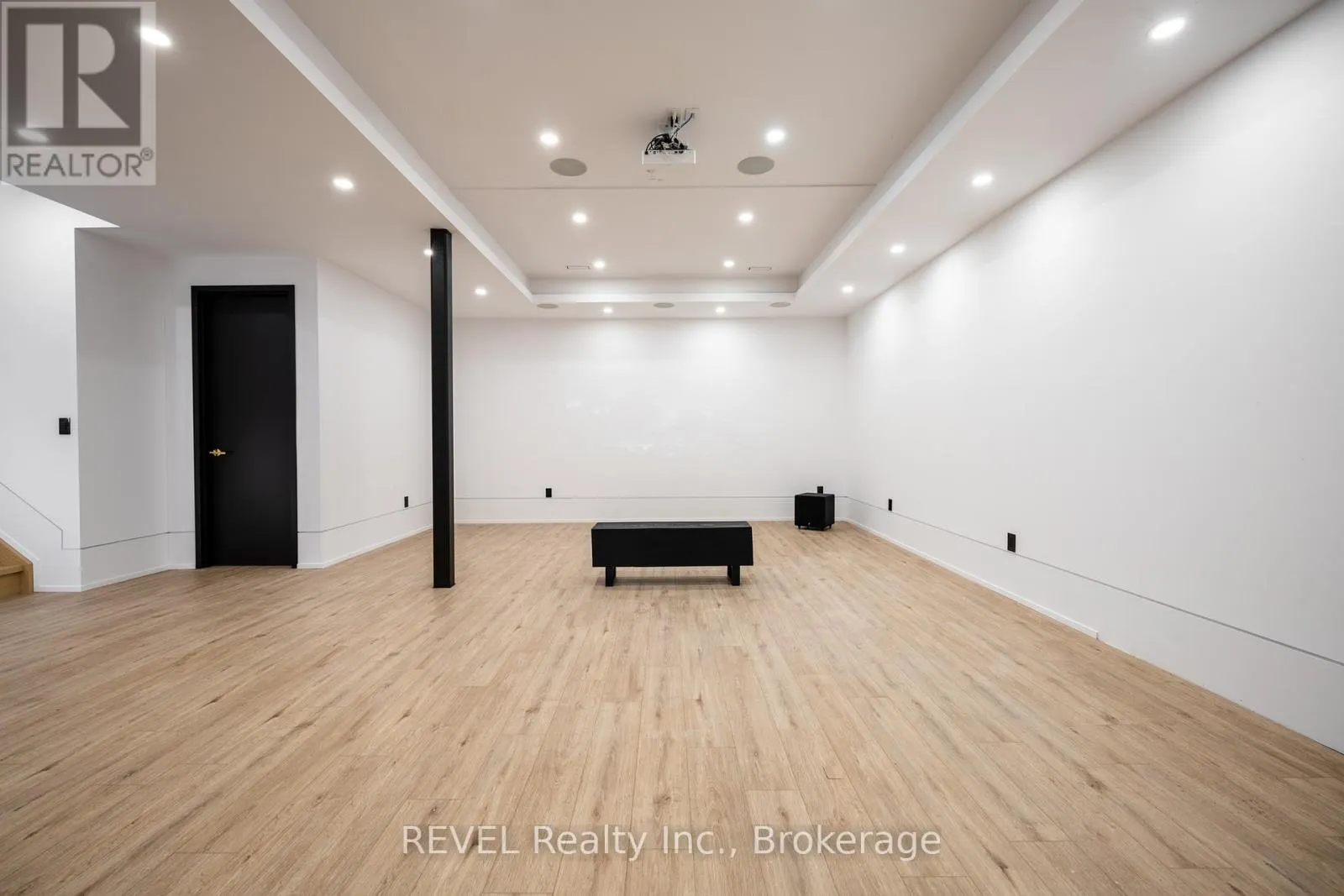 6 FIRELANE 11 STREET