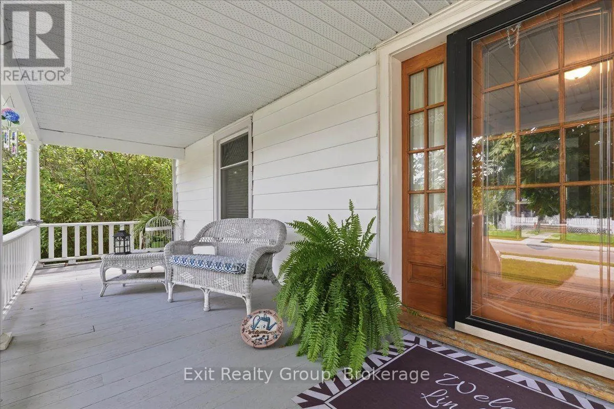 28 LORNE AVENUE