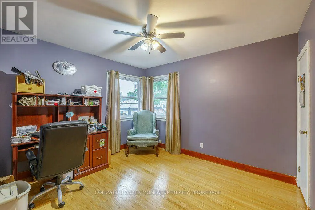 51 MARTIN STREET N