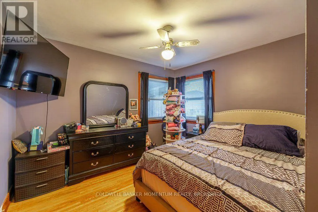 51 MARTIN STREET N