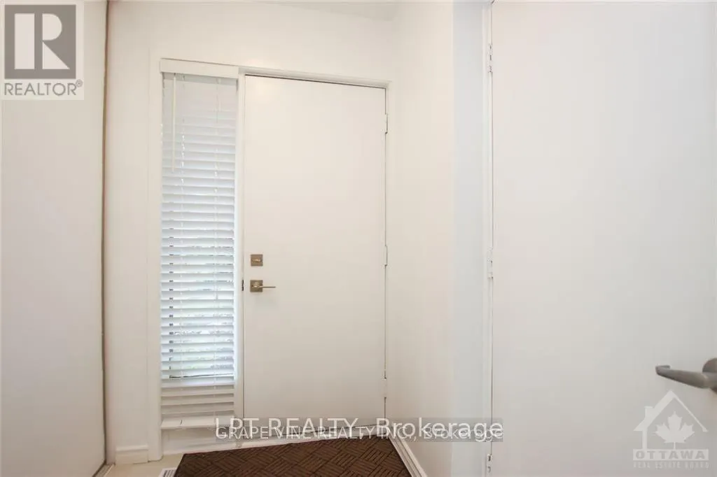 121 ERIN CRESCENT
