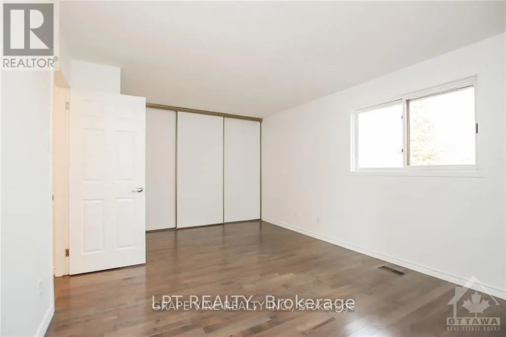 121 ERIN CRESCENT