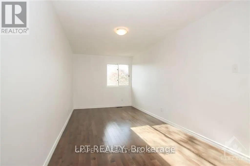 121 ERIN CRESCENT