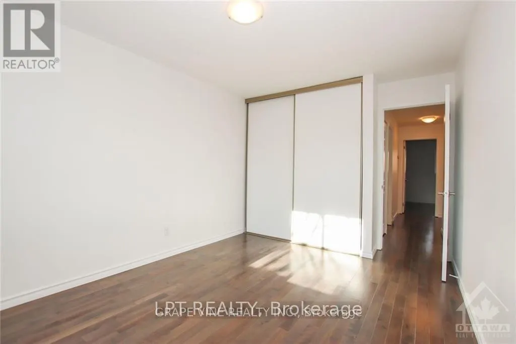 121 ERIN CRESCENT
