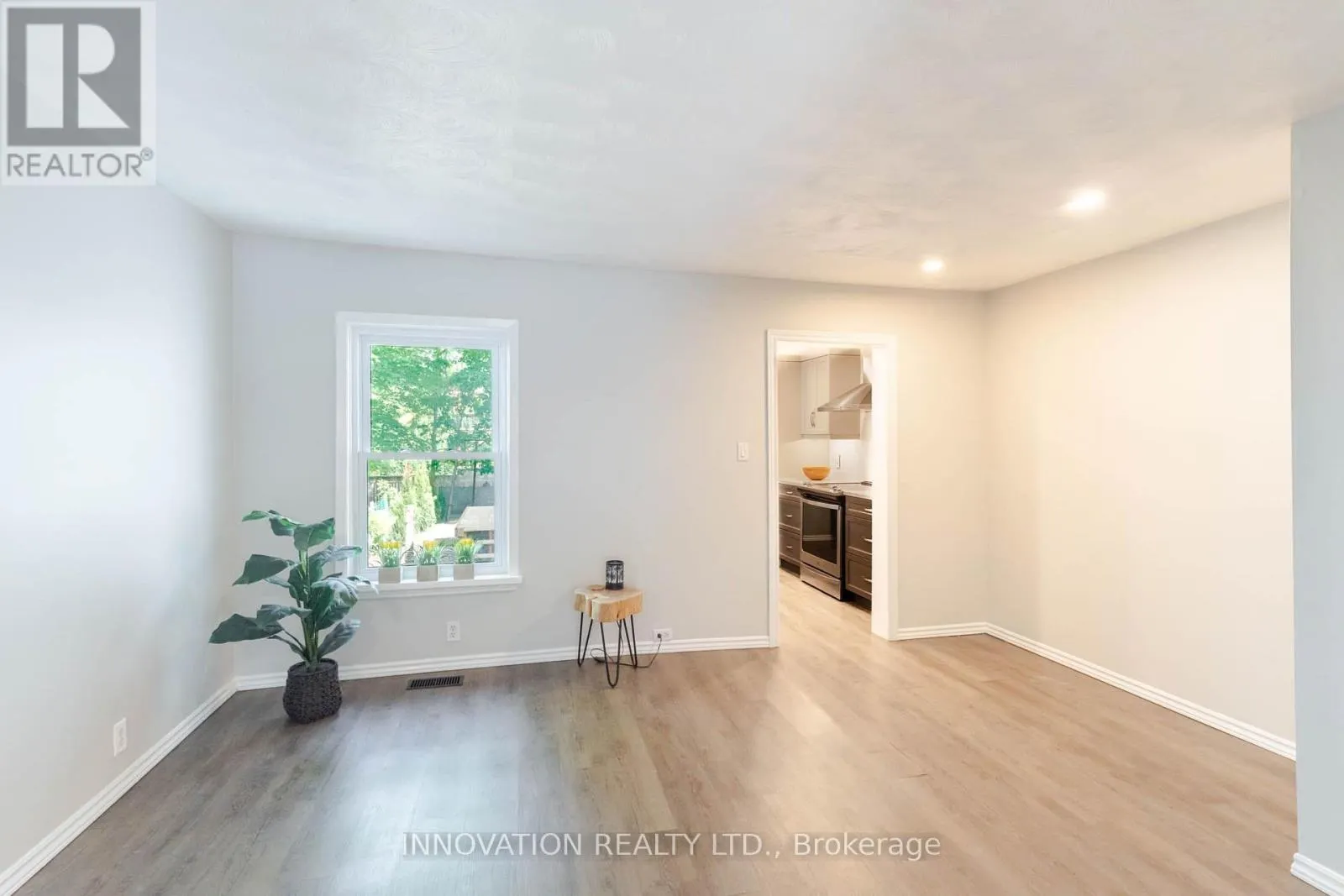 106 JAMES STREET E