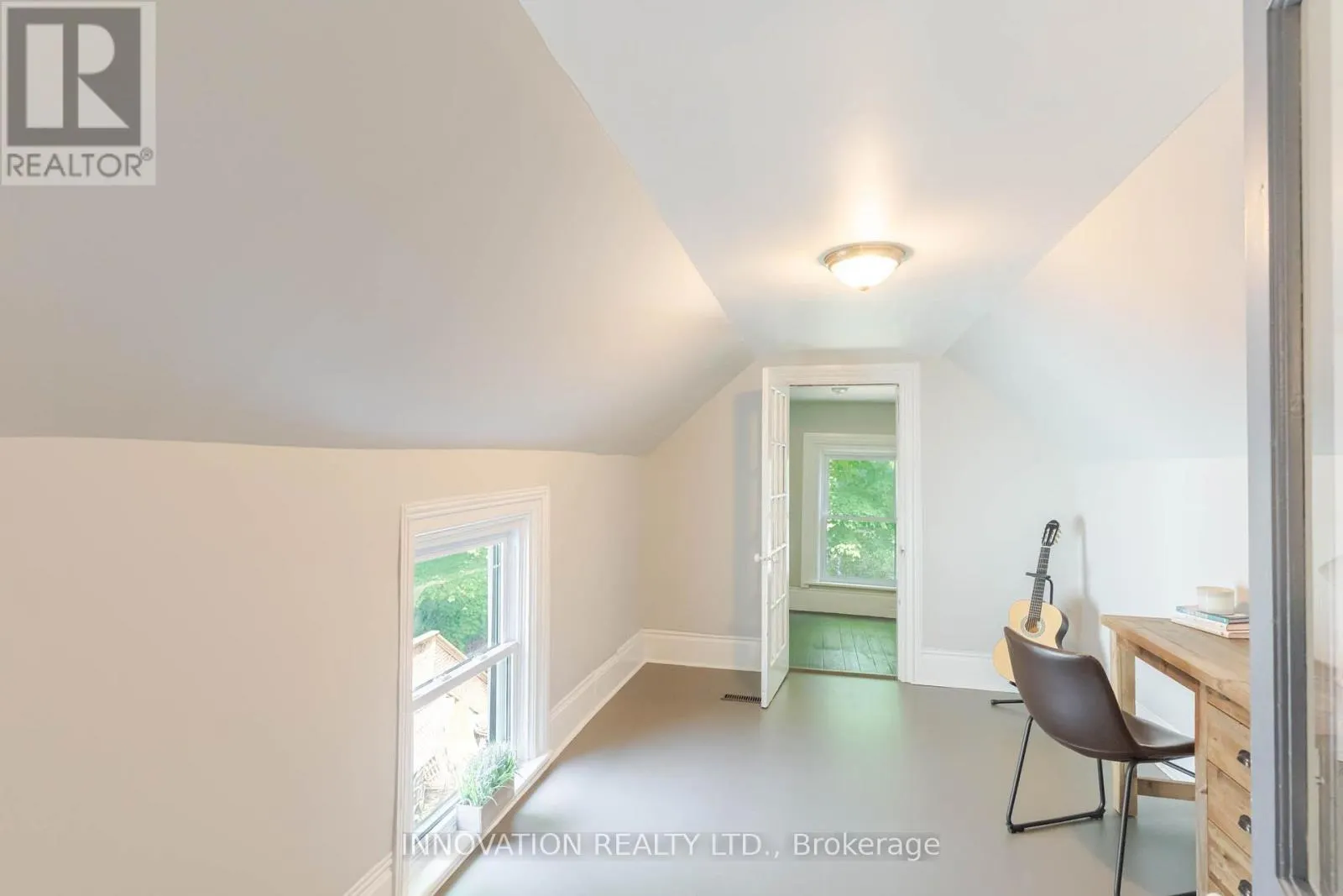 106 JAMES STREET E