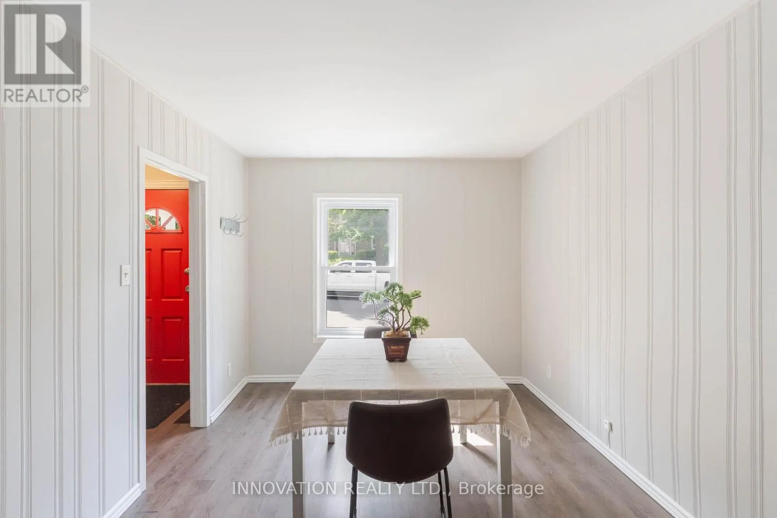 106 JAMES STREET E