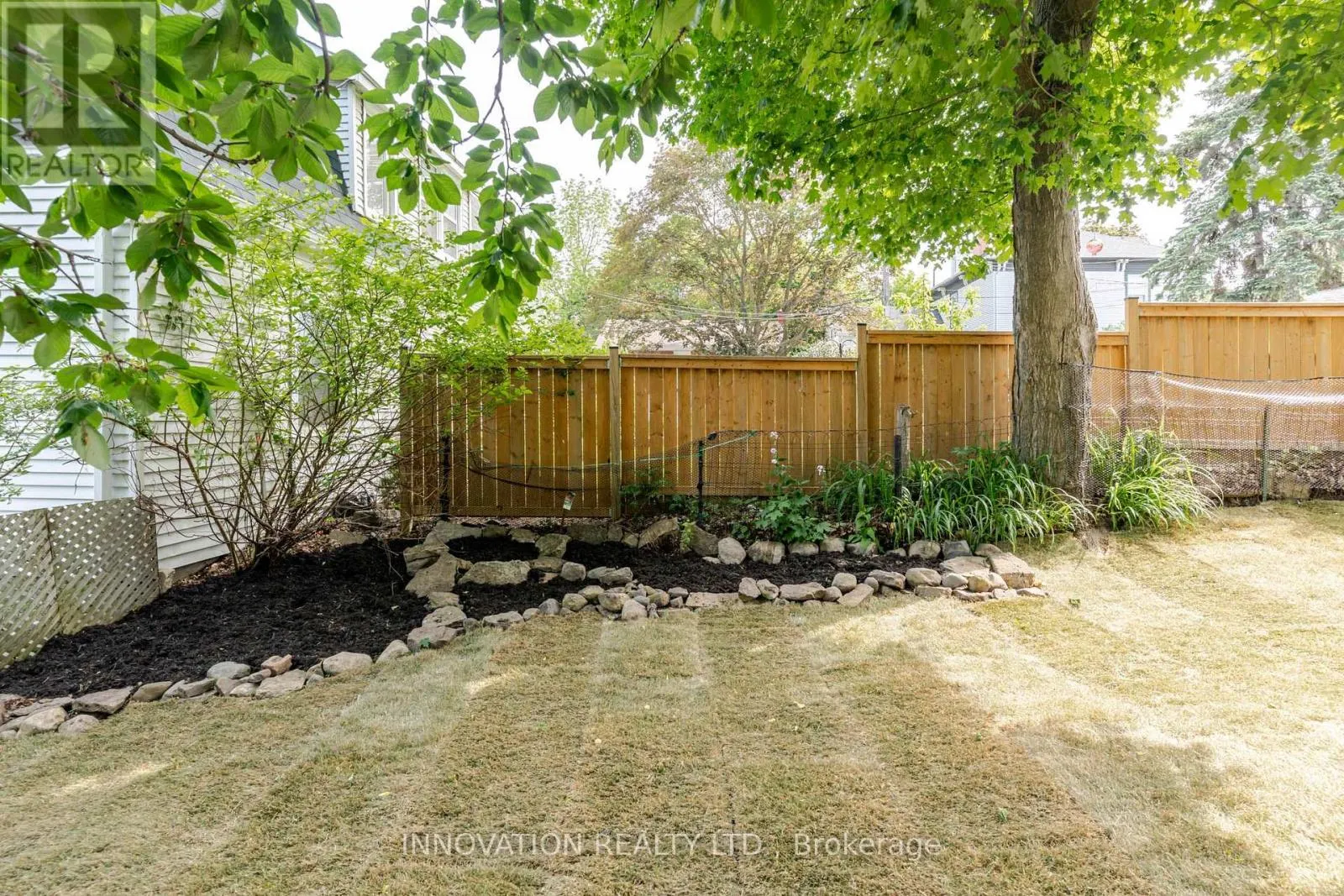 106 JAMES STREET E
