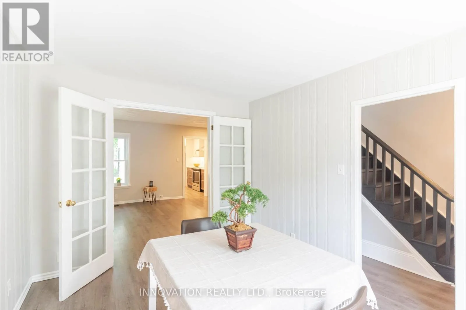 106 JAMES STREET E