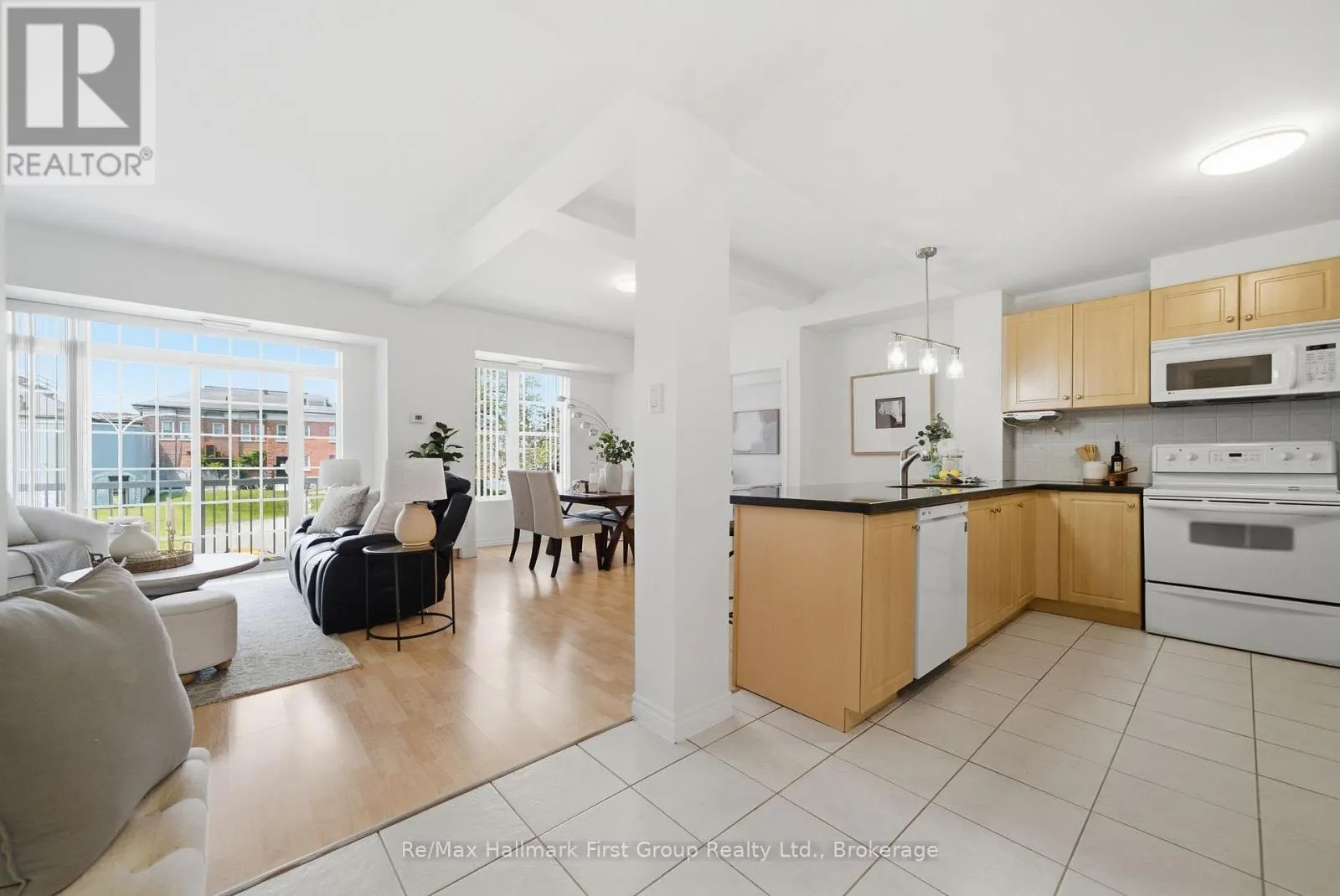 215 - 145 THIRD STREET #215