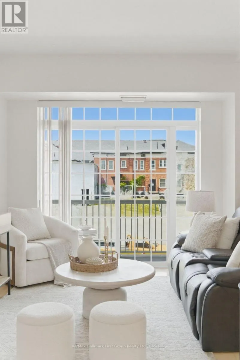 215 - 145 THIRD STREET #215