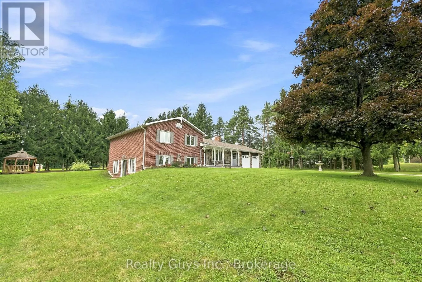 498 AVA CRESCENT