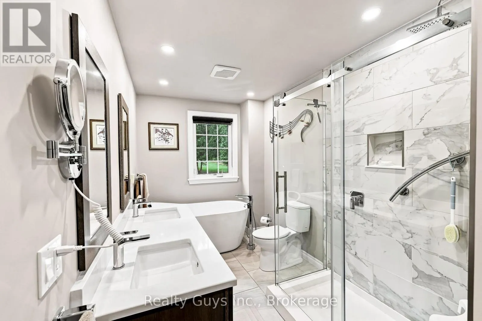 498 AVA CRESCENT