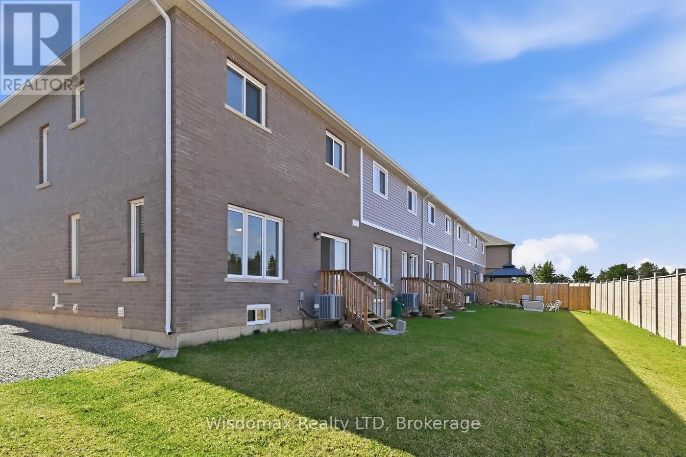 29 BUR OAK DRIVE