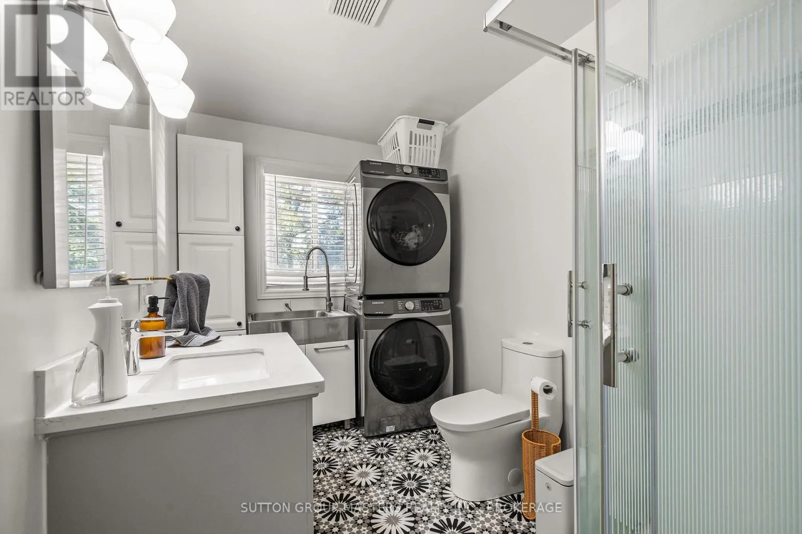 175 PLEASURE PT. LANE