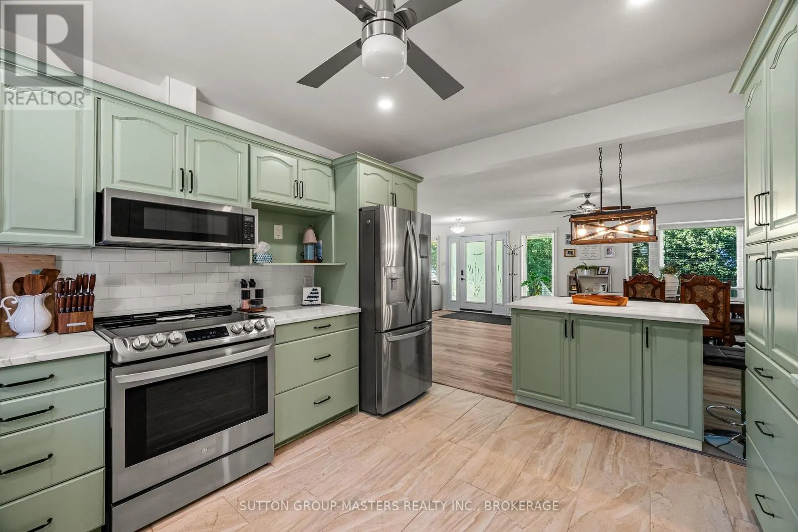 175 PLEASURE PT. LANE