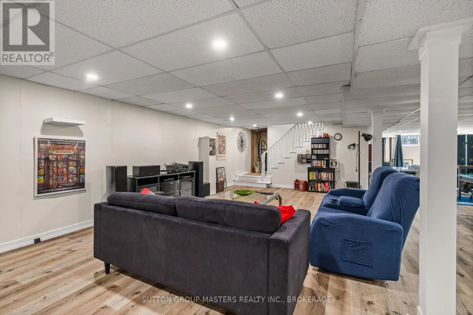 175 PLEASURE PT. LANE
