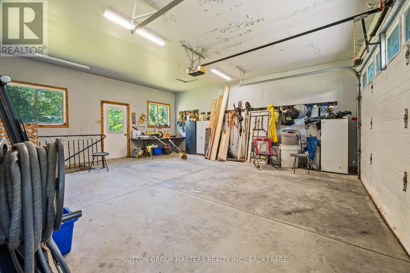 175 PLEASURE PT. LANE