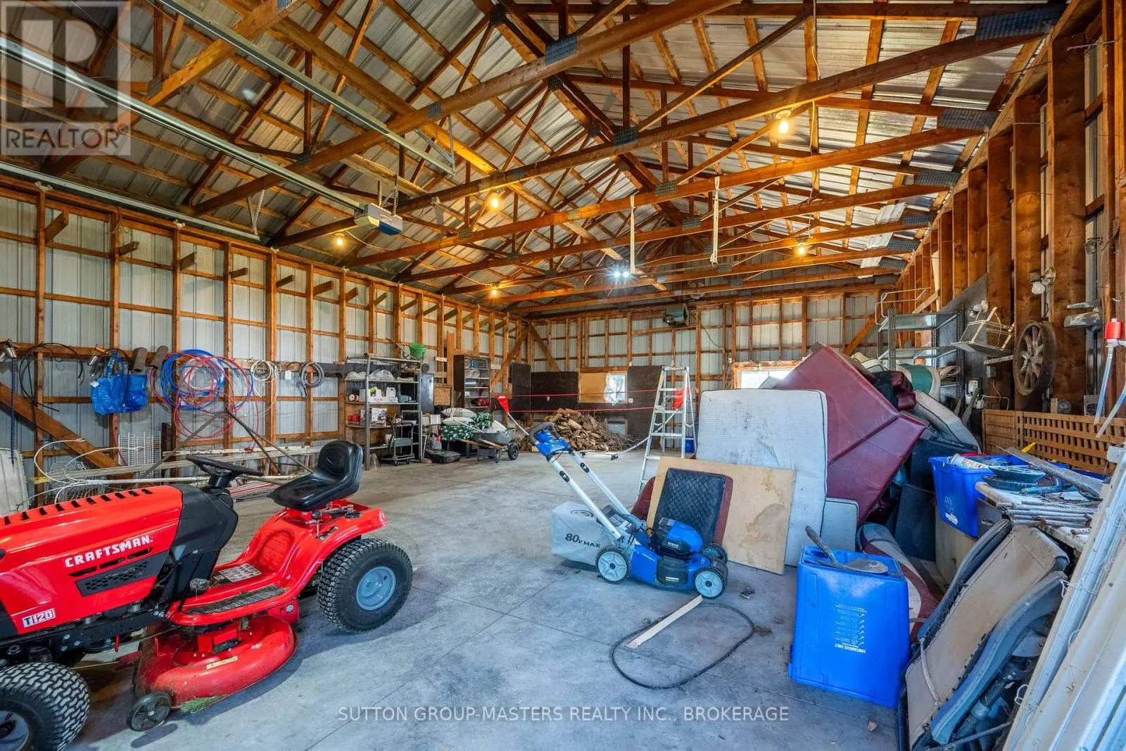 175 PLEASURE PT. LANE