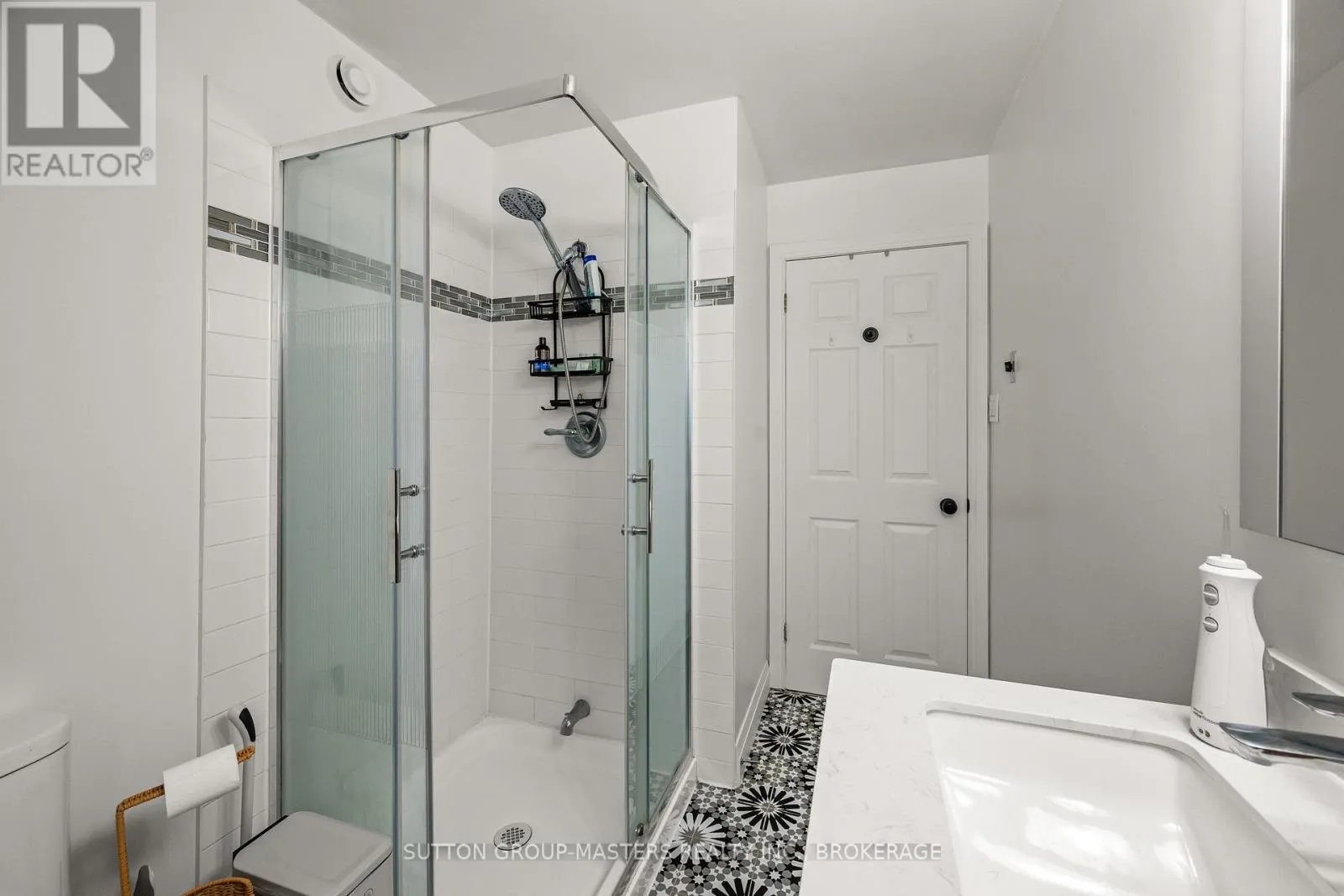 175 PLEASURE PT. LANE
