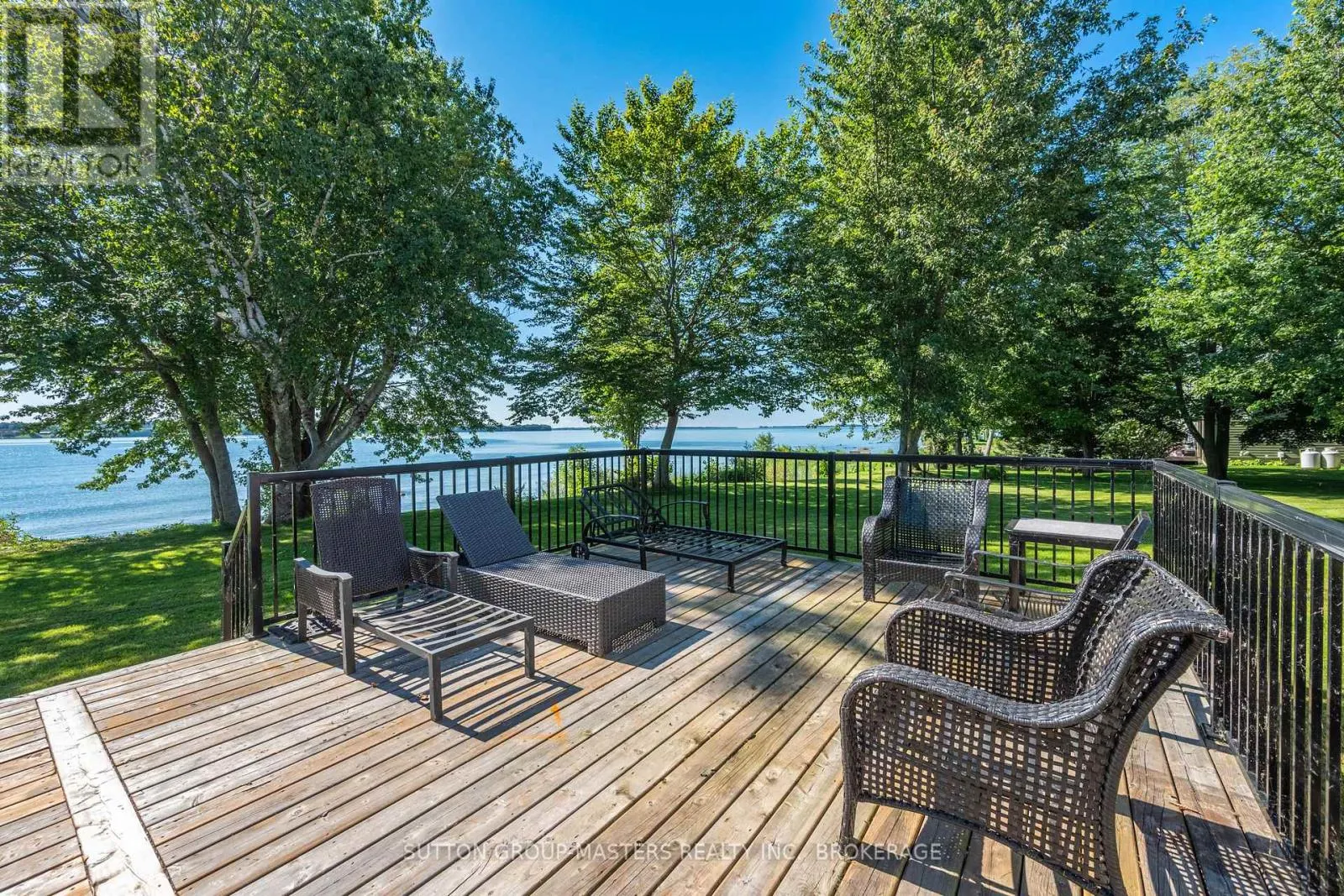 175 PLEASURE PT. LANE