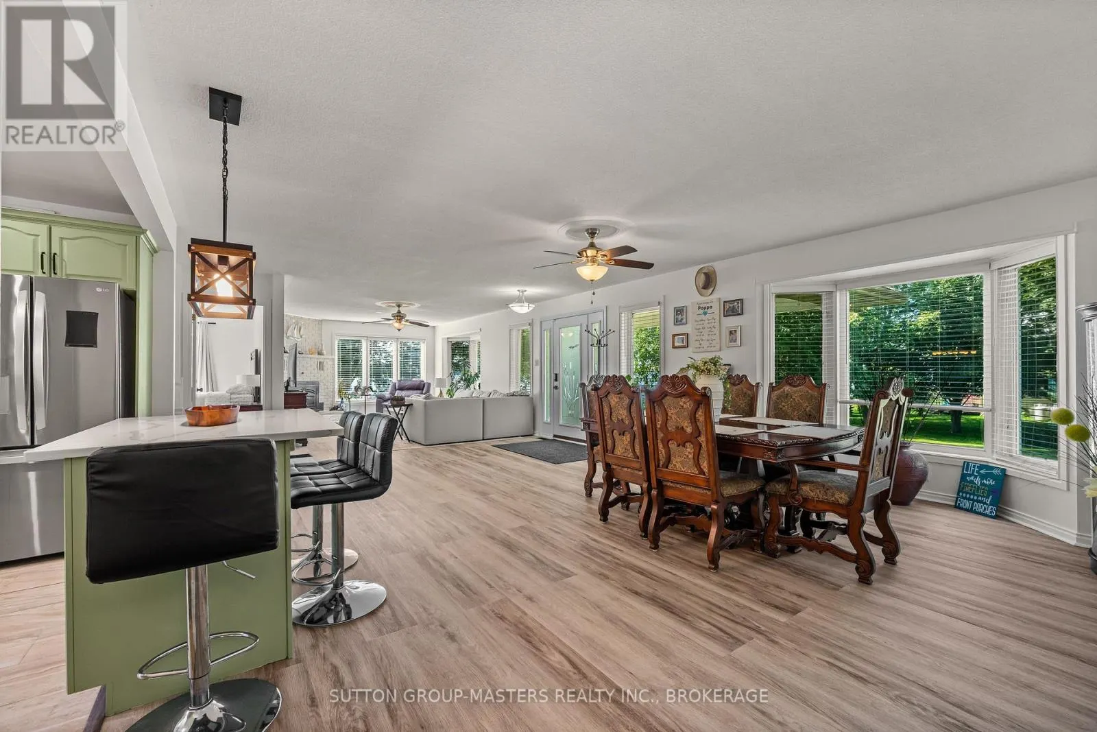 175 PLEASURE PT. LANE