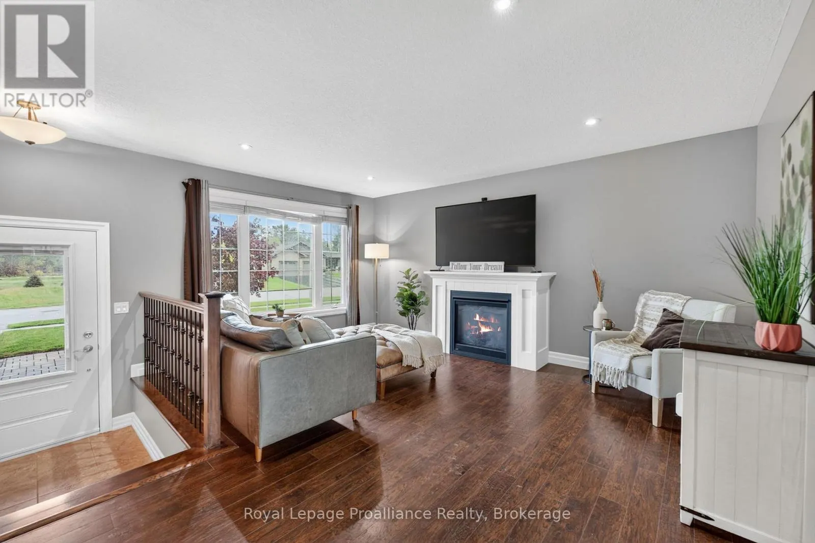 32 ASPEN DRIVE