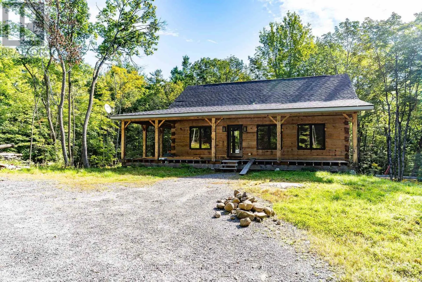 1029 WHITESIDE ROAD
