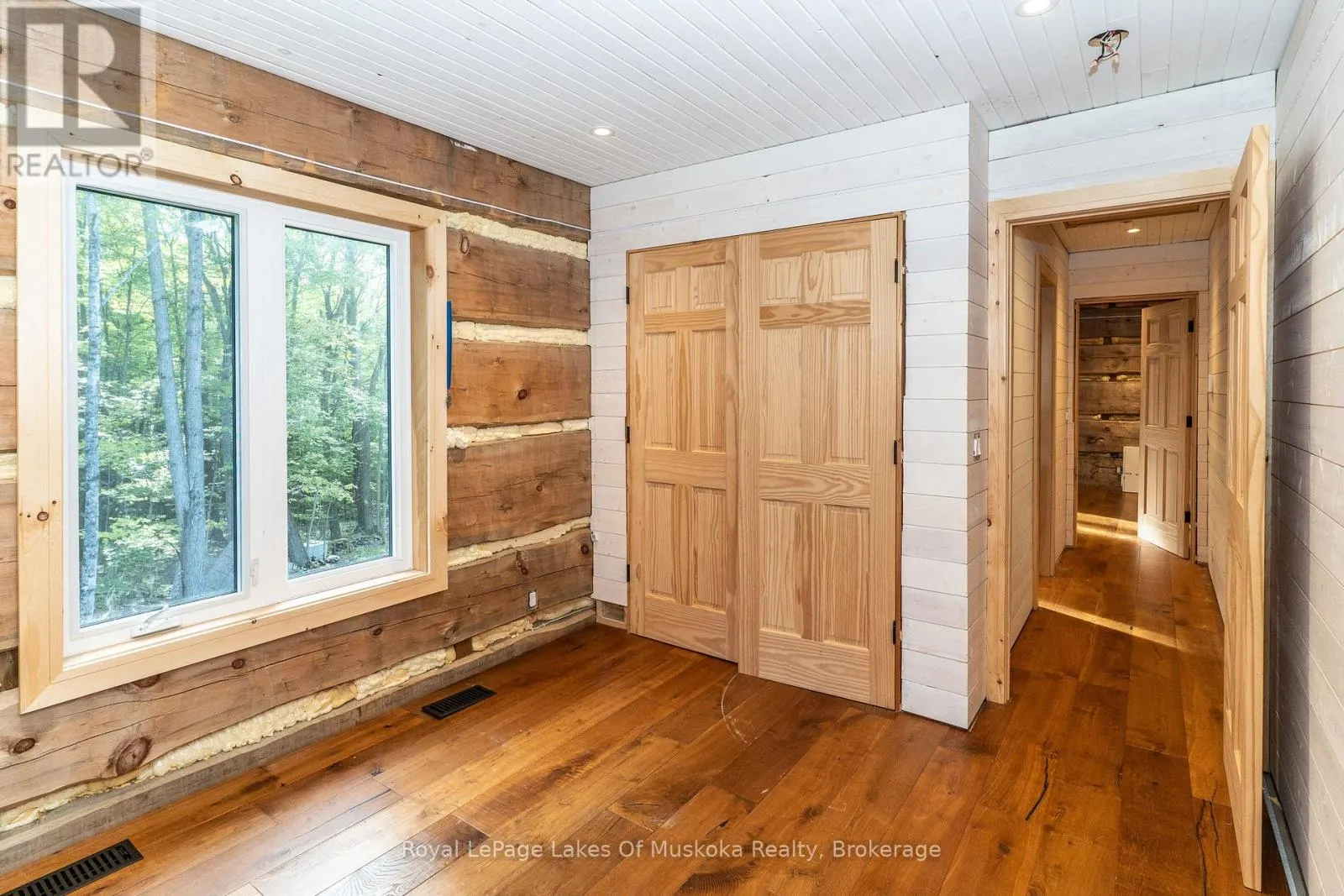 1029 WHITESIDE ROAD