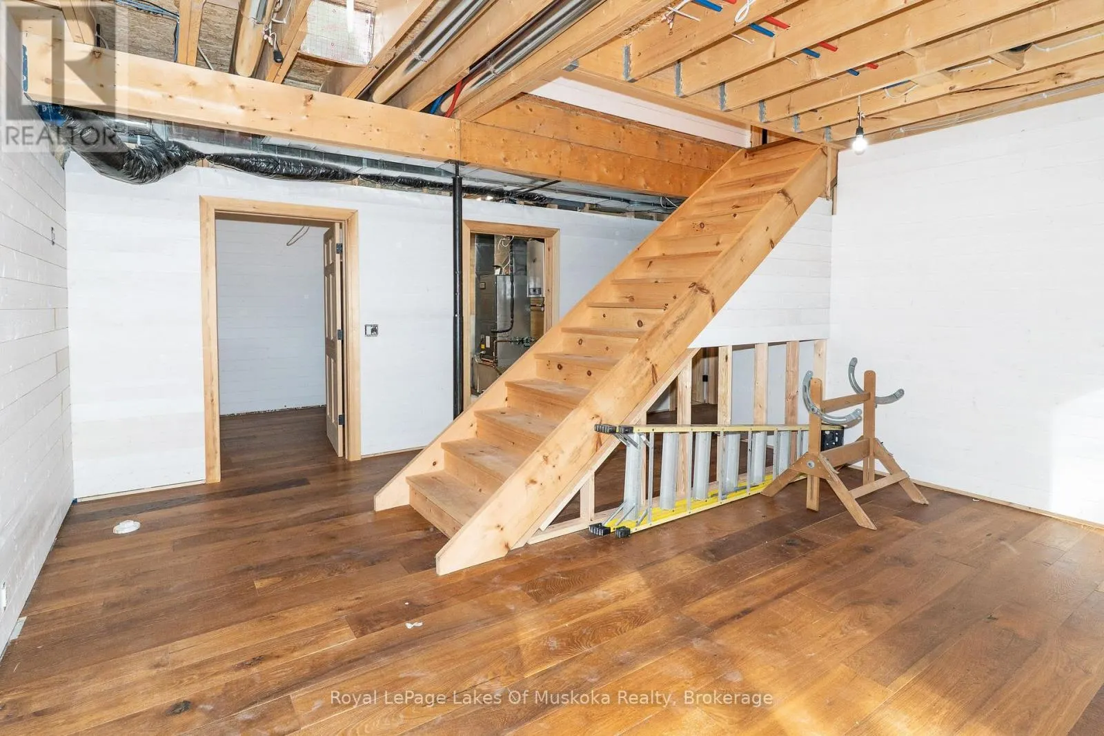 1029 WHITESIDE ROAD