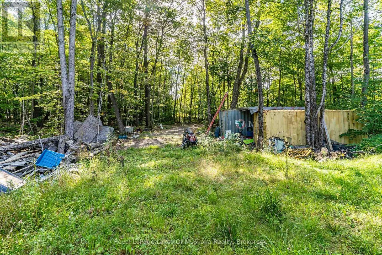 1029 WHITESIDE ROAD