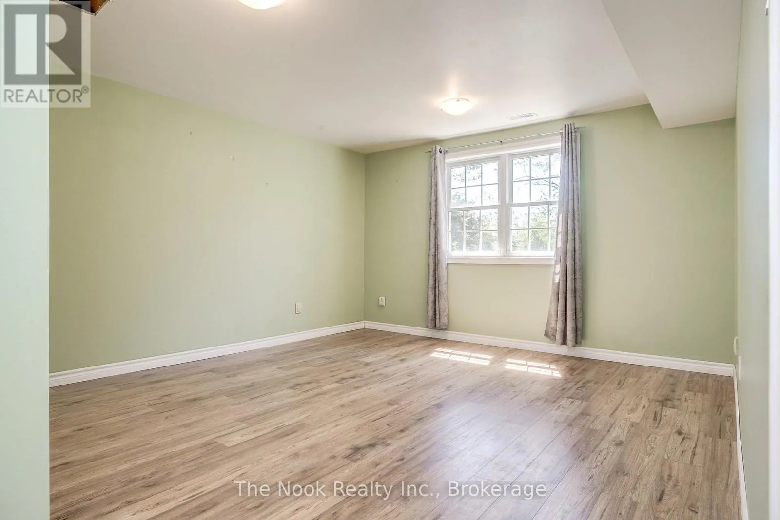 95 PEACOCK BOULEVARD