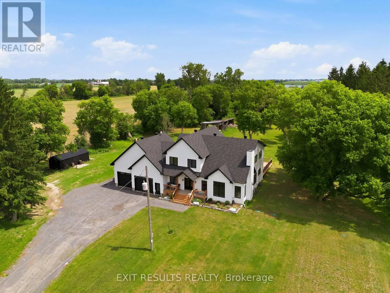 2083 GROVES ROAD