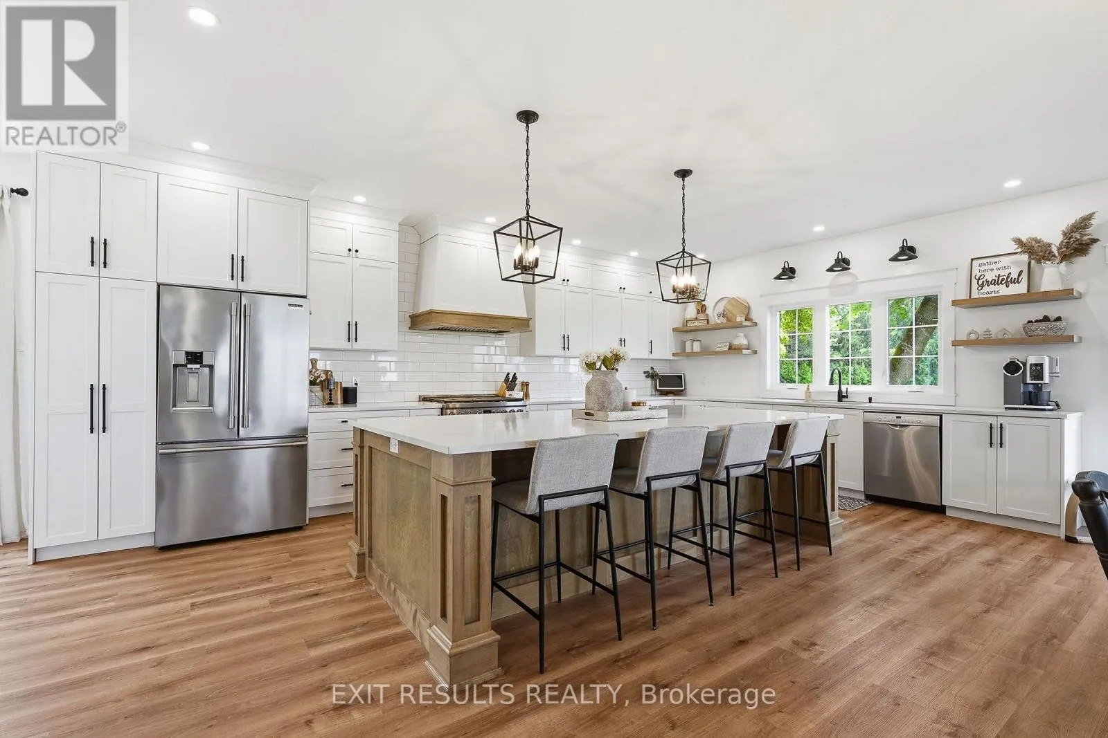 2083 GROVES ROAD