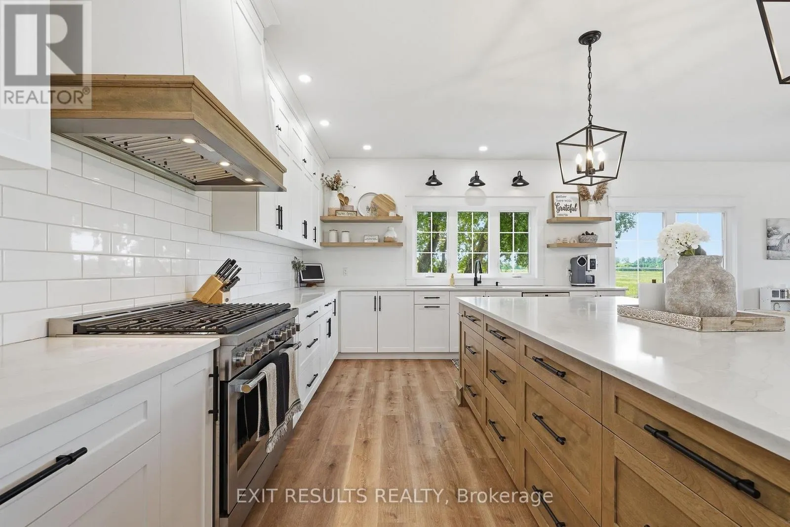 2083 GROVES ROAD