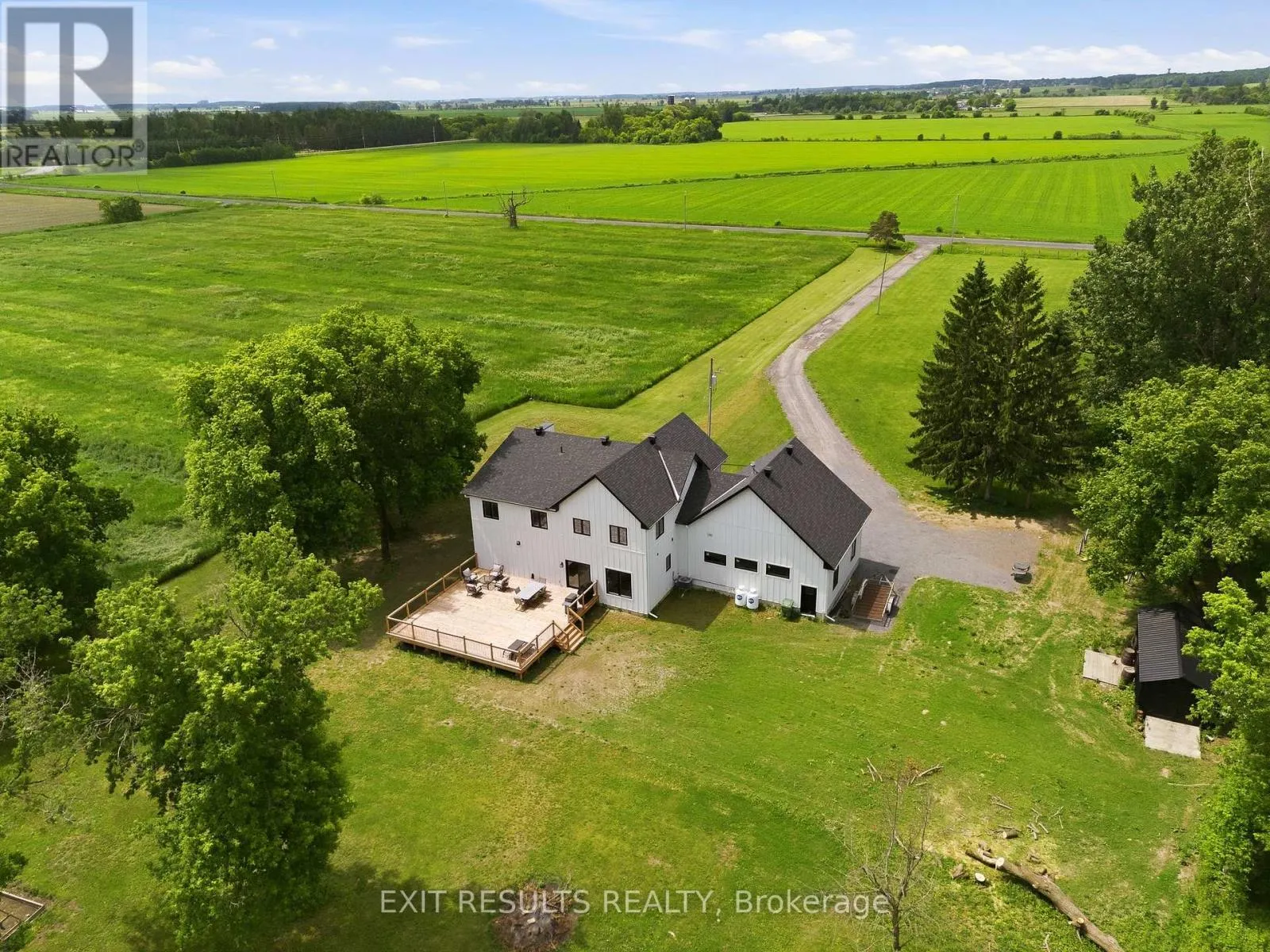 2083 GROVES ROAD