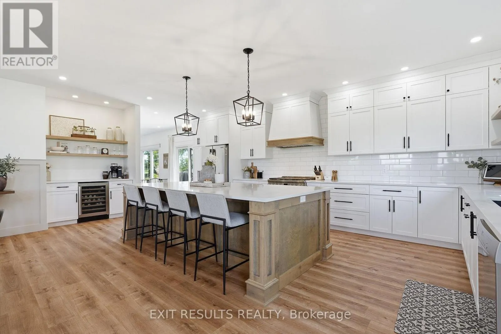 2083 GROVES ROAD