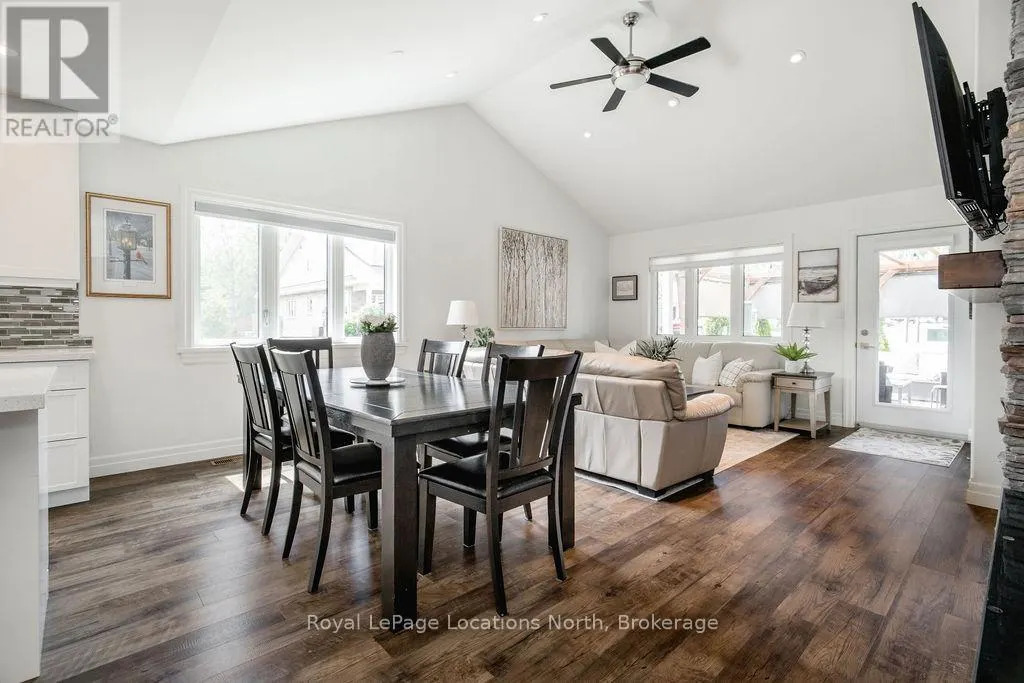 43 NAPIER STREET W